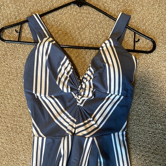 Macys dress - Picture 2 of 3